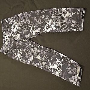 Womens Flower Tights/Leggings with Pockets!